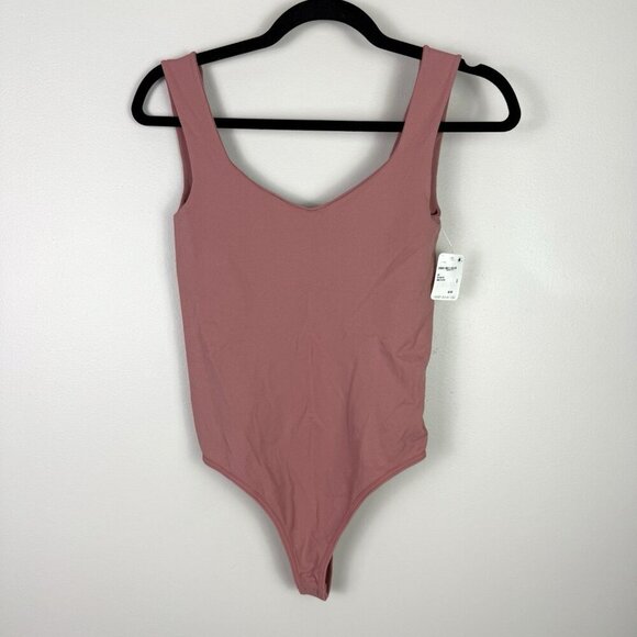 Intimately by Free People Women's Wind Blush V Neck Thong Bodysuit Size XS NWT - Picture 2 of 6